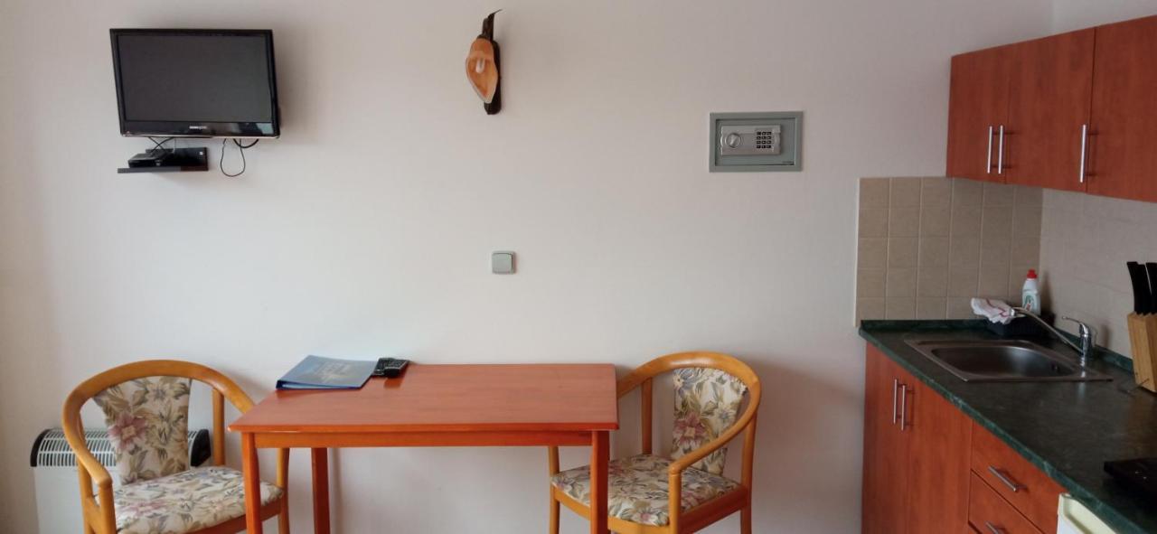 Penzion Ratmirak Maly Ratmirov Buitenkant foto